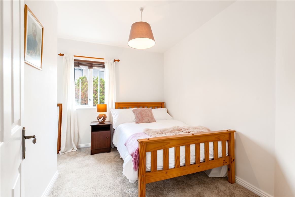 20 St Bridgets Place, Galway 20 St Bridgets Place, Galway