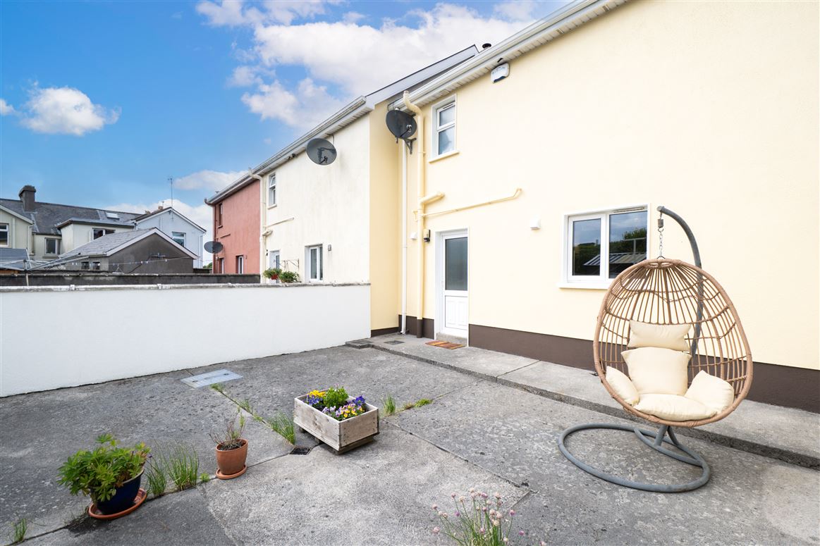 20 St Bridgets Place, Galway 20 St Bridgets Place, Galway