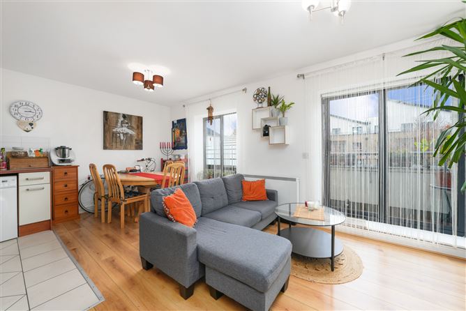 15 Marlfield Terrace, Kiltipper, Dublin 24