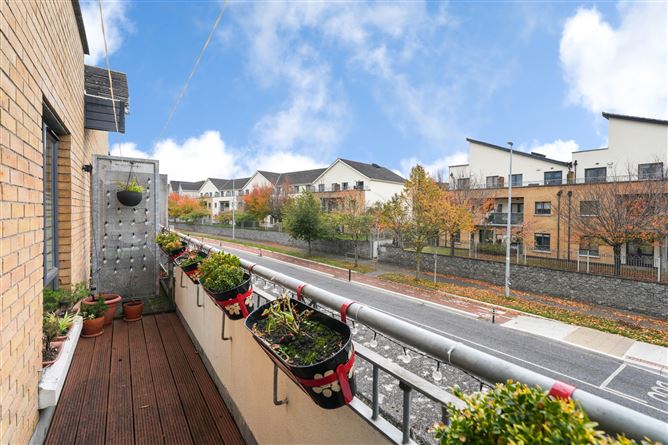 15 Marlfield Terrace, Kiltipper, Dublin 24