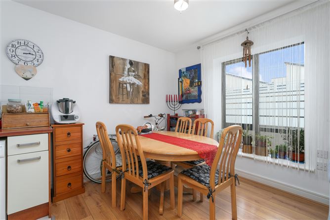 15 Marlfield Terrace, Kiltipper, Dublin 24