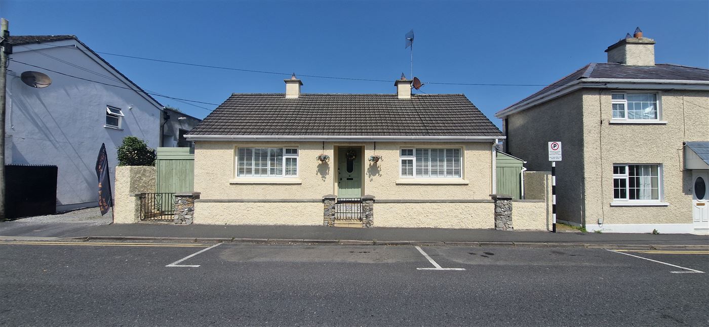 4 Chapel Avenue, Sallins, Kildare