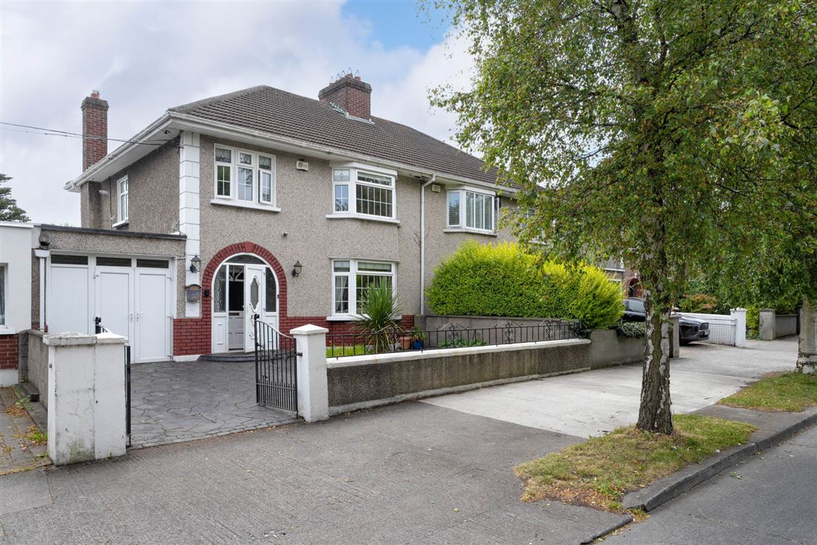 24 Lorcan O`Toole Park, Kimmage, Dublin 12