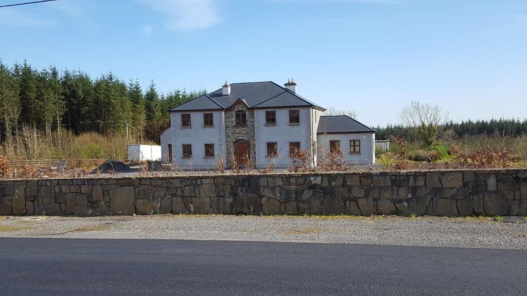 Tullavilla, Tubbercurry, Cloonacool, County Sligo REA McCarrick