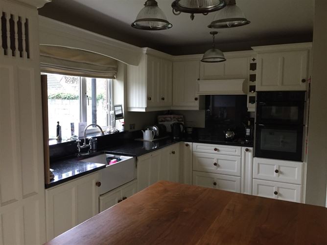 Beautiful detached home, "Baile Átha Troim