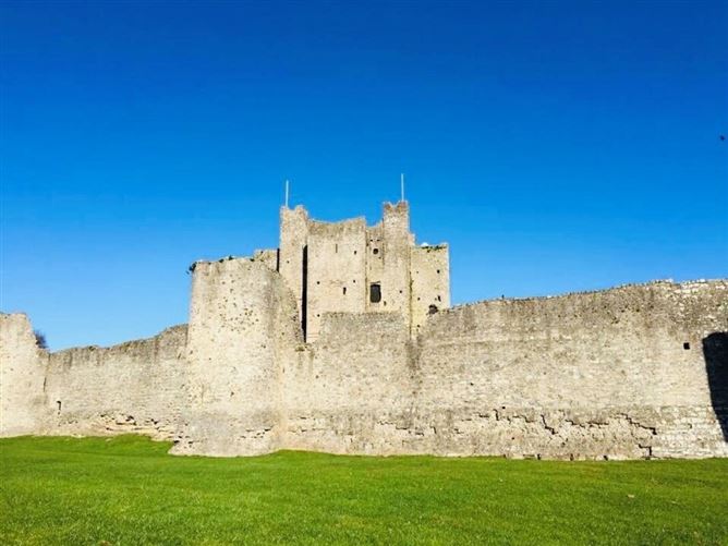 Beautiful detached home, "Baile Átha Troim