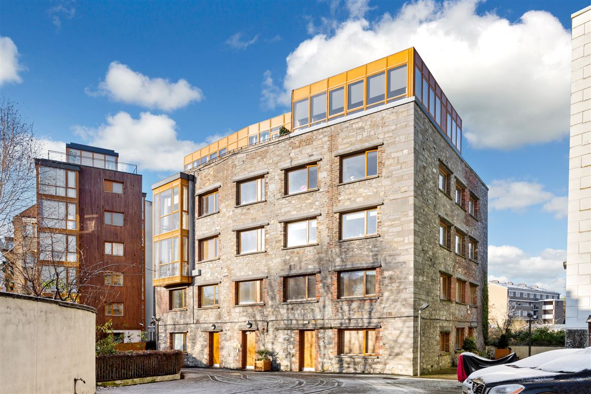 255 Fairbarn House, Bellevue, Islandbridge, Dublin 8 Sherry