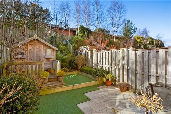3 The Courtyard, Stepaside Park, Stepaside, Dublin 18