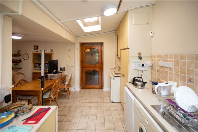 1 Springmount Place, Old Youghal Road, Cork