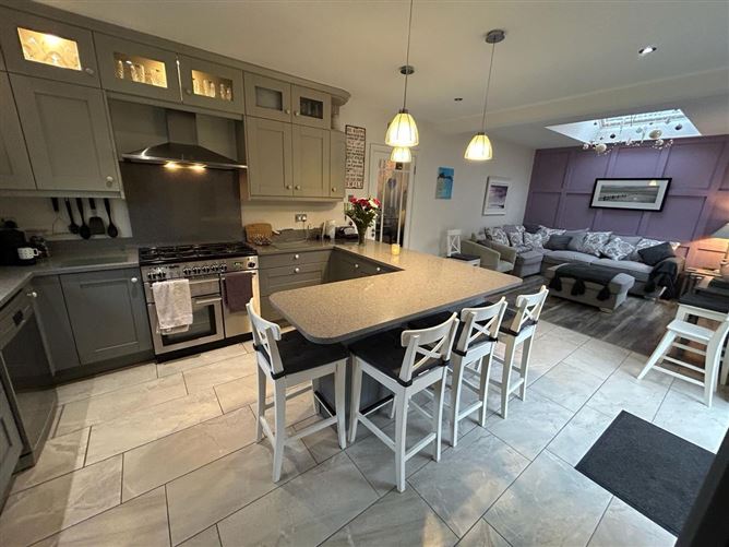 5 Foxwood Drive, Garryduff, Rochestown, Cork