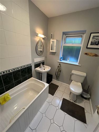 5 Foxwood Drive, Garryduff, Rochestown, Cork