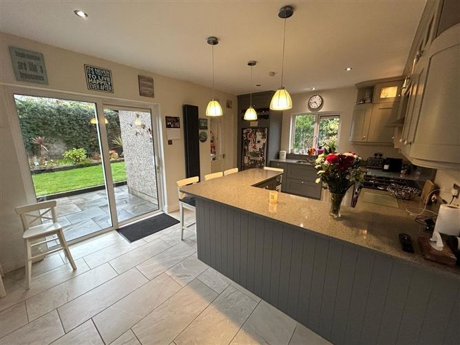 5 Foxwood Drive, Garryduff, Rochestown, Cork