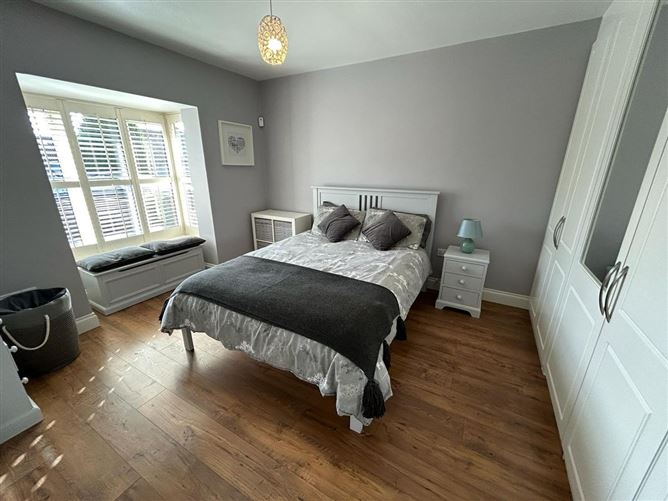 5 Foxwood Drive, Garryduff, Rochestown, Cork
