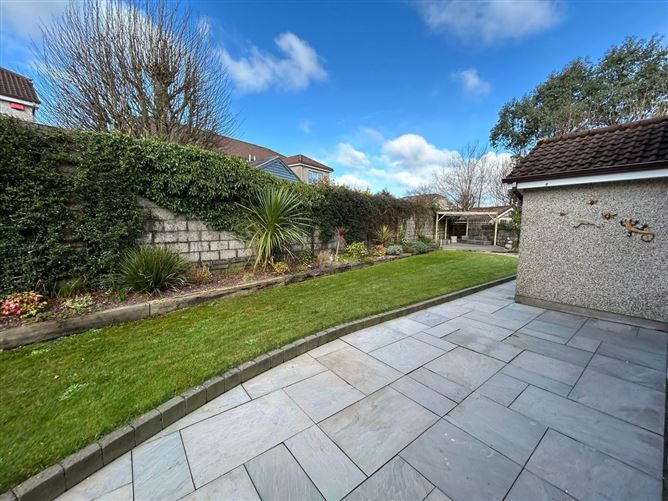 5 Foxwood Drive, Garryduff, Rochestown, Cork