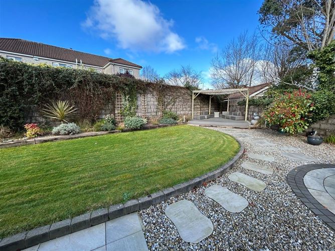 5 Foxwood Drive, Garryduff, Rochestown, Cork