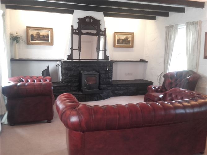 https://photos-a.propertyimages.ie/media/4/7/5/4936574/8bfeac46-6a2a-4e07-bd54-5ec92fec5497_l.jpg