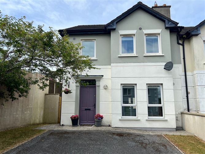 3 Glencarra Grove, Clonmel, County Tipperary