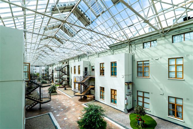 Photo 16 of 18 — 158 The Willows, Wintergarden, Grand Canal Dk, Dublin 2