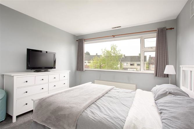 15 Ardeevin Avenue, Lucan, Dublin