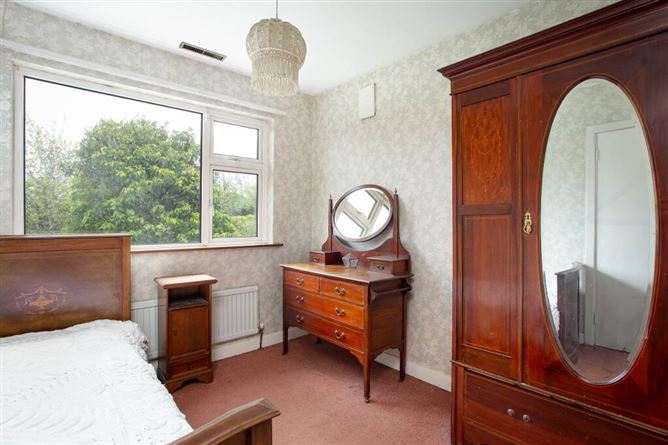 15 Ardeevin Avenue, Lucan, Dublin