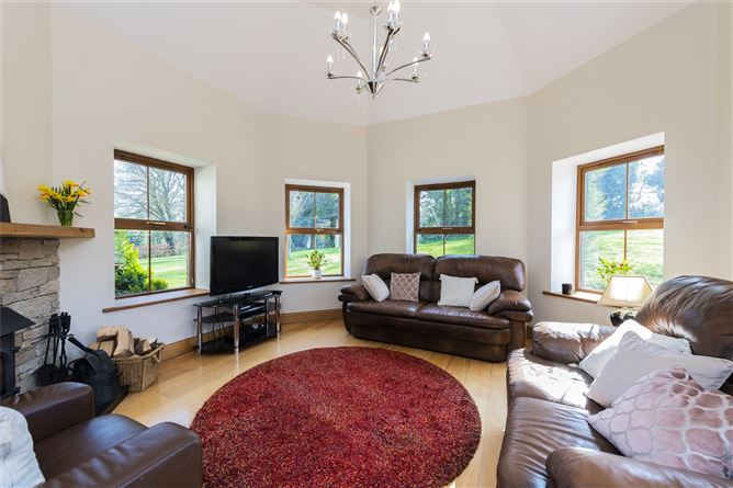 Cnoc Bui, Det. House On C. 9 Acres, Beldaragh, Naul, Co. Dublin