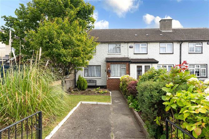 86 Edenmore Cresent, Raheny, Dublin 5