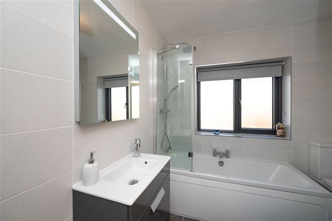 12 Blossom Hill , Broomfield Village , Midleton, Cork