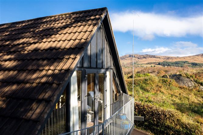 Tilly House, Reenmeen West, Glengarriff, Co. Cork