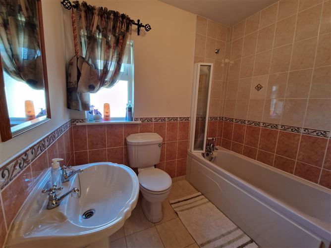 4 Liosamble, Ballindine, Co. Mayo