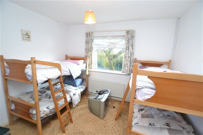4 Hillview Close, Kildermot, Ballymoney, Wexford