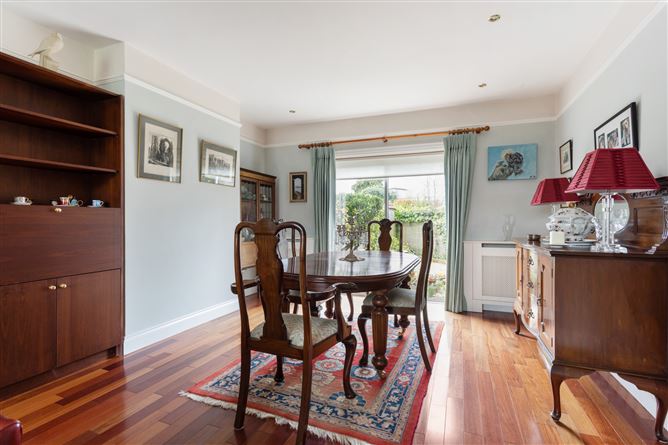 25 Nutgrove Park, Clonskeagh, Dublin 14