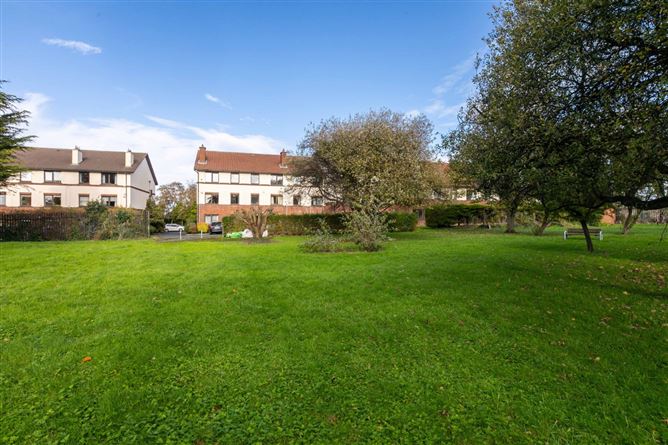 8 The Sycamores, Stradbrook Hill, Blackrock, Co. Dublin