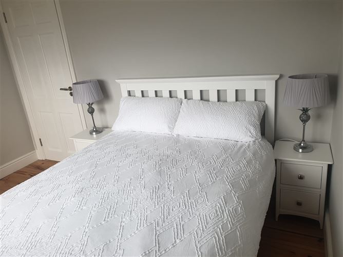 Ref 1190 - 20 Lighthouse View, Caherciveen, Kerry