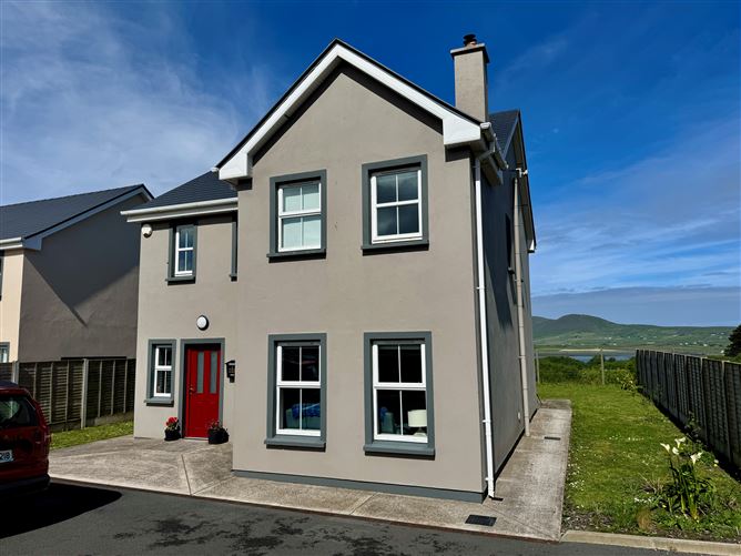 Ref 1190 - 20 Lighthouse View, Caherciveen, Kerry