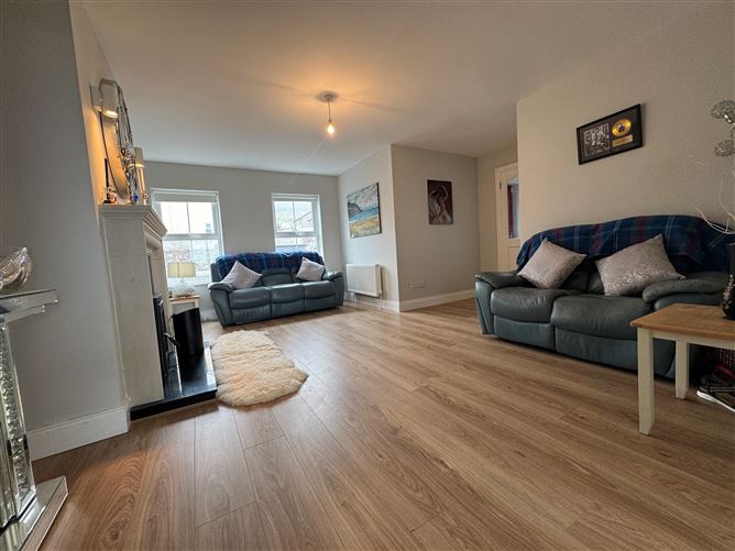 Ref 1190 - 20 Lighthouse View, Caherciveen, Kerry