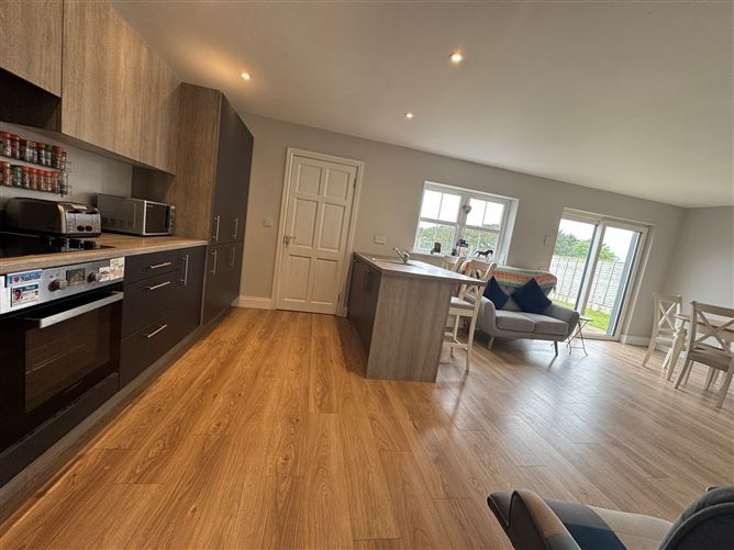 Ref 1190 - 20 Lighthouse View, Caherciveen, Kerry