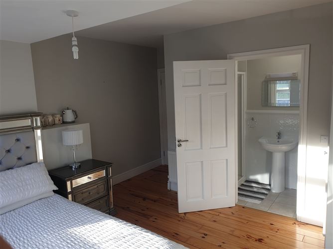 Ref 1190 - 20 Lighthouse View, Caherciveen, Kerry