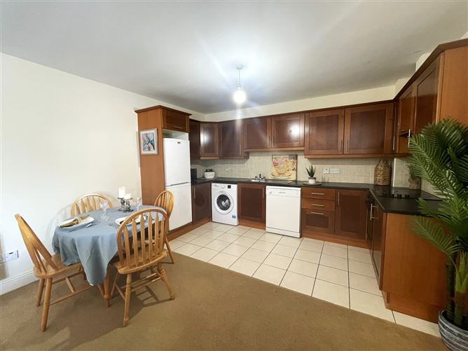 28 Lios Mor, Newport, Co. Mayo