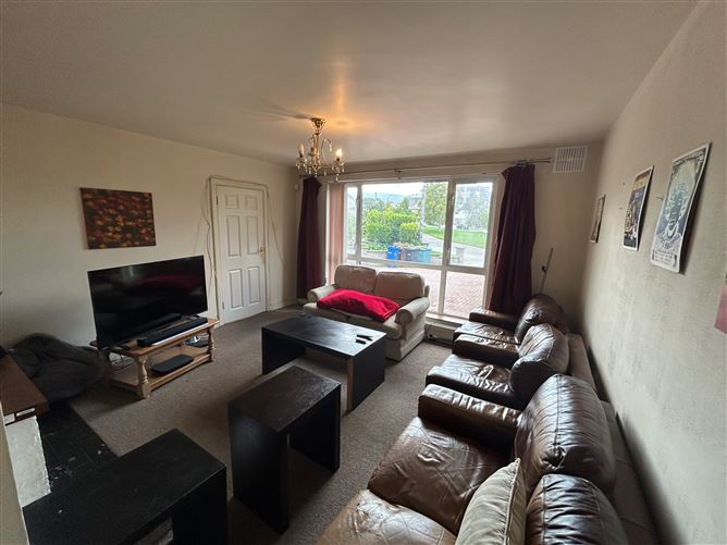 25 Dun Emer Drive, Dundrum, Dublin 16