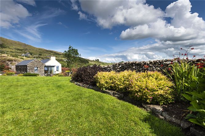 Mount Gable Cottage, Ballard, Clonbur, Co. Galway