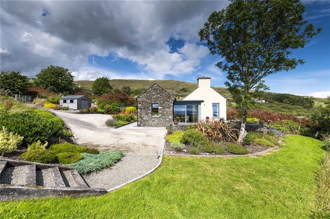 Mount Gable Cottage, Ballard, Clonbur, Co. Galway
