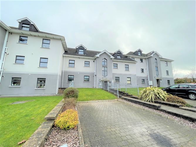 Main image for  10 Woodfield Hall, Station Road, Blarney, Cork