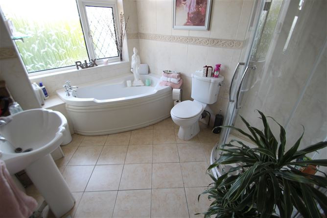 18 Carrigmore, Carrigaline, Cork