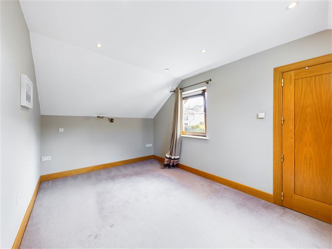 7 The Avenue, Ard Patrick, Lady's Well, Cork City, Cork