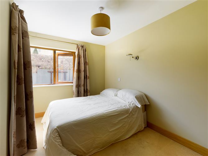 7 The Avenue, Ard Patrick, Lady's Well, Cork City, Cork