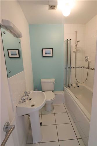 32 Fionn Uisce, Doughiska, County Galway