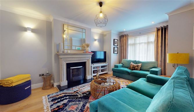 7 Elton Court, Sandycove, Co. Dublin