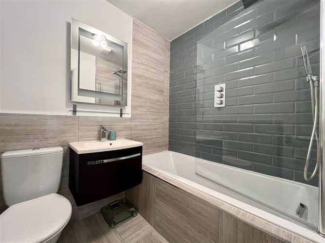 7 Elton Court, Sandycove, Co. Dublin