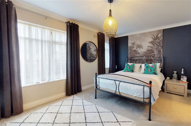 7 Elton Court, Sandycove, Co. Dublin