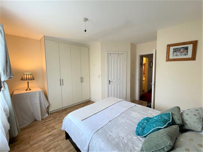 53 The Crescent, Ongar Village, Ongar, Dublin 15